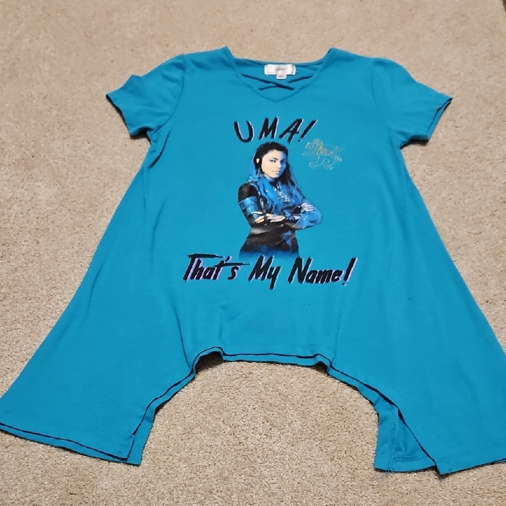 D-Signed Descendants Uma Shirt Girls 10/12